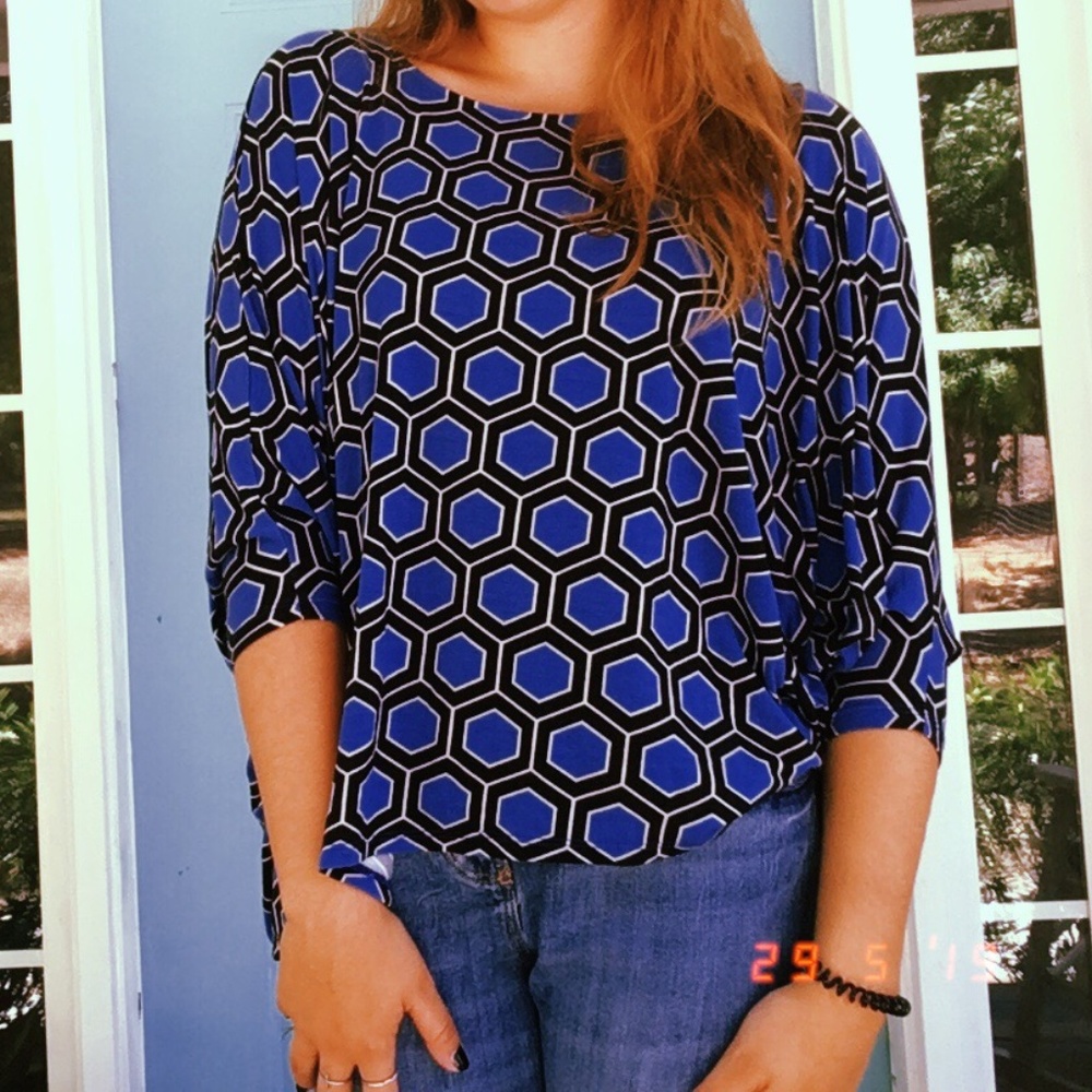 Blue & Black Pattern Blouse - Picture 4 of 4